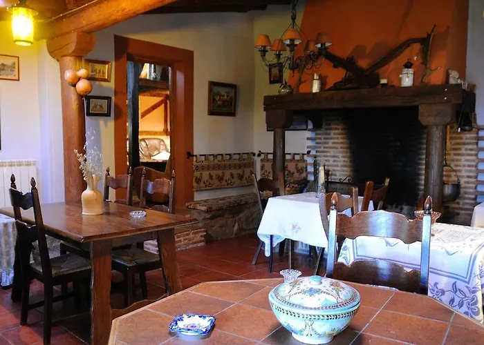 Casa Rural La Josa * 칸델레다