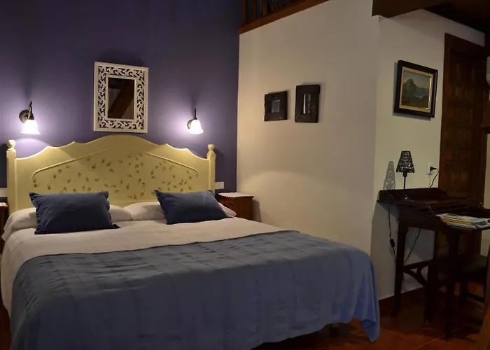 Casa Rural La Josa * 칸델레다