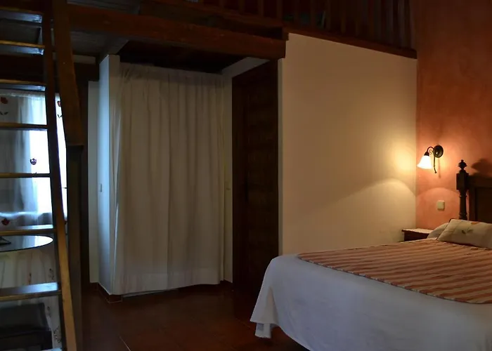 Casa Rural La Josa 컨트리하우스 칸델레다